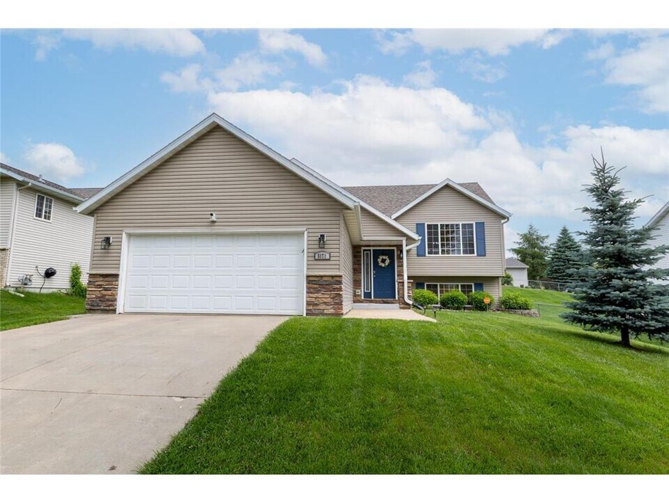 5171 51st St NW in Rochester, MN - Building Photo