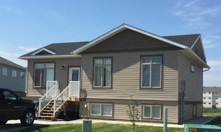 8616-8684 84 St in Fort St John, BC - Building Photo