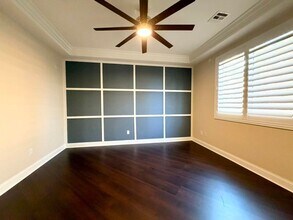 1085 Robin Leaf Ct in Las Vegas, NV - Building Photo - Building Photo