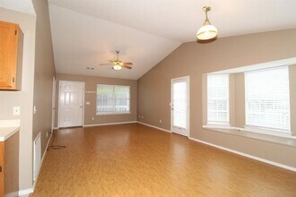 3152 Parkway Dr in Fayetteville, AR - Foto de edificio - Building Photo