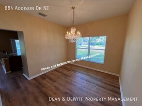 884 Addison Dr NE in St. Petersburg, FL - Building Photo - Building Photo