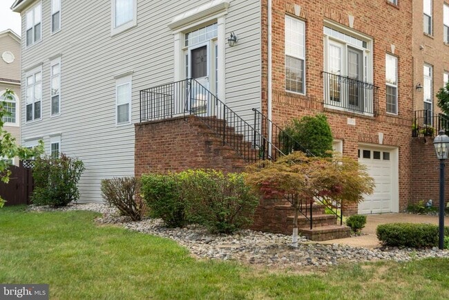 property at 43139 Royal Fern Terrace
