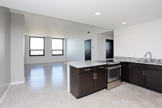 The Equitable Building in Des Moines, IA - Foto de edificio - Interior Photo