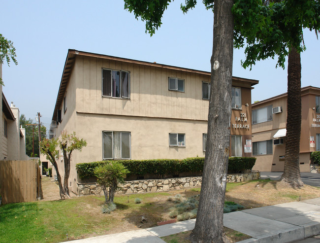 221 W Lemon Ave in Monrovia, CA - Building Photo - Building Photo