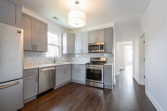 4226 N Bernard St in Chicago, IL - Building Photo - Building Photo