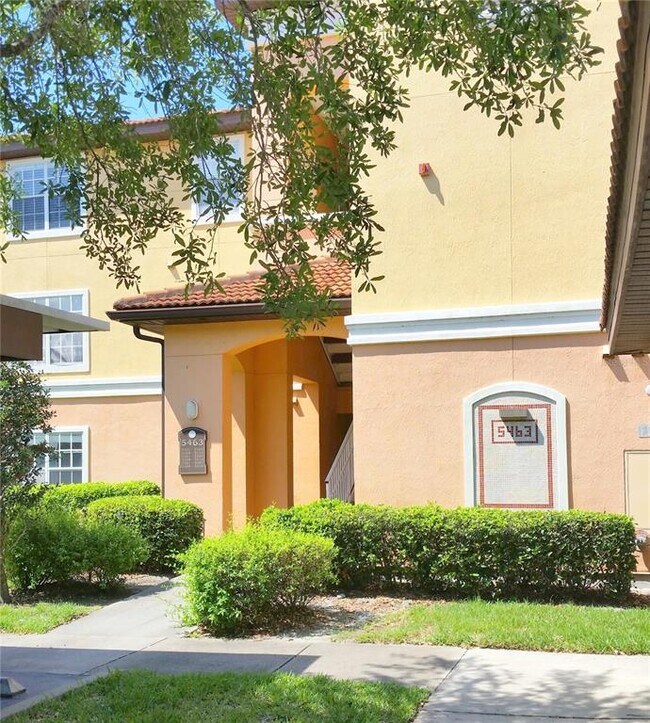 property at 5463 Vineland Rd