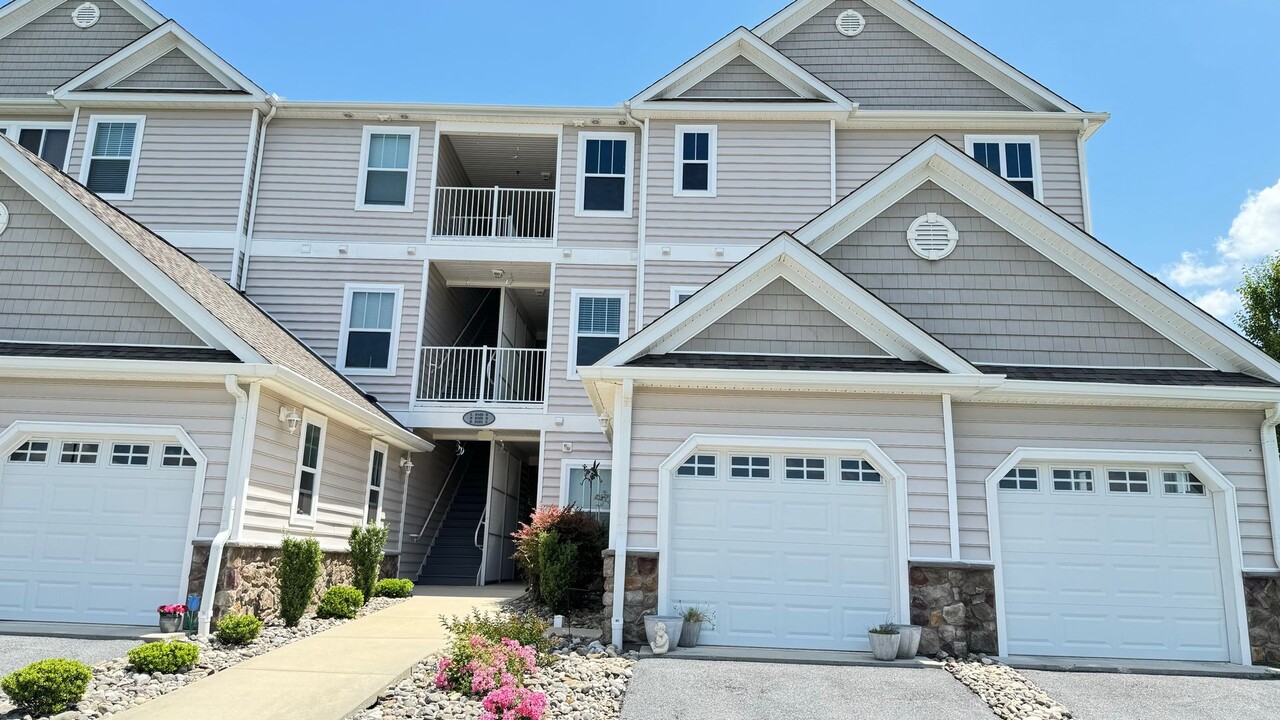 5102 Pebble Ln in Milford, DE - Building Photo