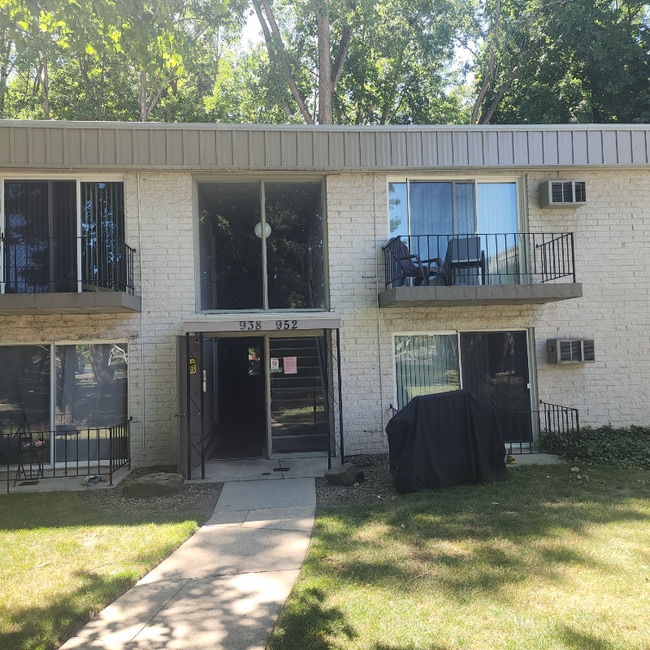 property at 952 S Lincoln St
