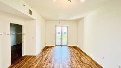 1203 Town Center Dr in Jupiter, FL - Building Photo - Building Photo
