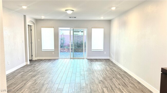 property at 5718 Woodchester Ave