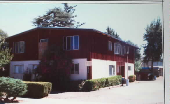 299 Chiquita Ave in Mountain View, CA - Building Photo