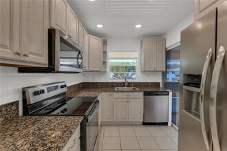 1340 NE 28th Ave in Pompano Beach, FL - Building Photo - Building Photo