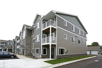 Rosewood In The Park in St. Cloud, MN - Foto de edificio - Building Photo