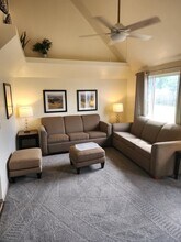 1808 Briarwood Ct in De Pere, WI - Building Photo - Building Photo