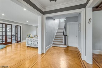 43 Ardsley Rd in Montclair, NJ - Building Photo - Building Photo