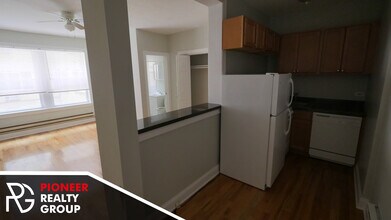 515 W Melrose St, Unit 4 in Chicago, IL - Building Photo - Building Photo