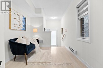 1865 Pickering Pkwy in Pickering, ON - Building Photo - Building Photo