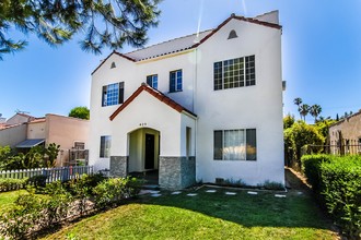 829 N June St in Los Angeles, CA - Foto de edificio - Building Photo