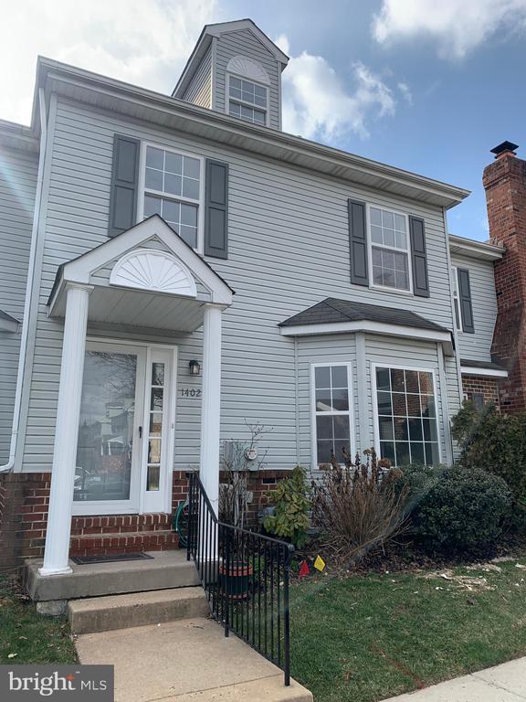 property at 1402 Reagan Ct
