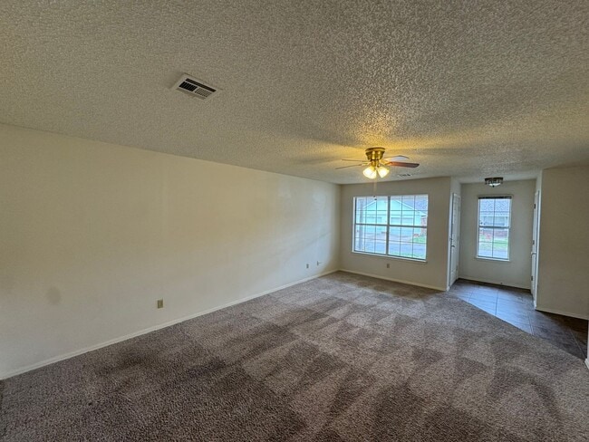 312 S 11th Pl in Rogers, AR - Foto de edificio - Building Photo