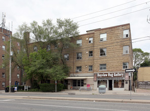 Baymoore Apartments in Toronto, ON - Building Photo - Building Photo