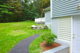 26 Blueberry Ln, Unit G in Lexington, MA - Building Photo - Building Photo