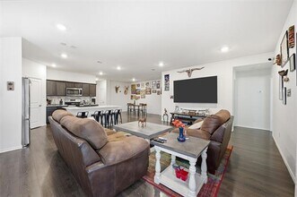 1212 Briar Hl Dr in Denton, TX - Building Photo - Building Photo