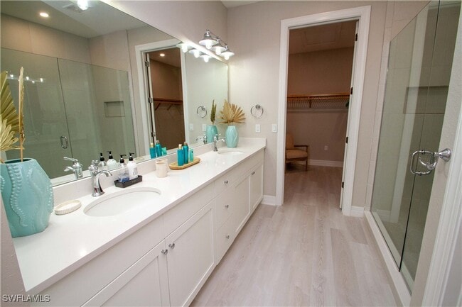 property at 251 Indies Dr E