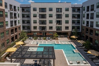 AMLI North Park in Austin, TX - Foto de edificio - Building Photo