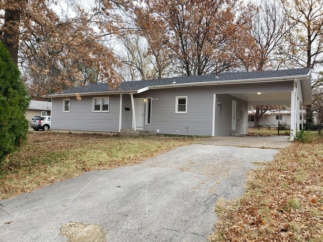 1334 S Airwood Ave in Springfield, MO - Building Photo - Building Photo