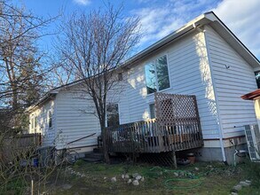 1041 E Main St in Ashland, OR - Building Photo - Building Photo