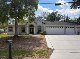 9460 Hayward Rd in Spring Hill, FL - Building Photo