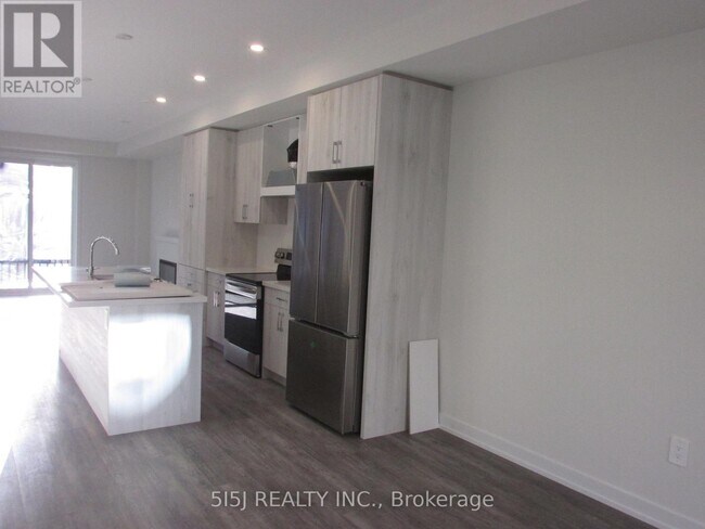 18 Mermot Ln in Markham, ON - Building Photo - Building Photo