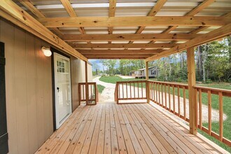 1560 Brown Rd in Willis, TX - Building Photo - Building Photo