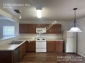 19 Moondance Hill in San Antonio, TX - Building Photo - Building Photo