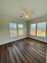 310 E Texas St in Brazoria, TX - Building Photo - Building Photo