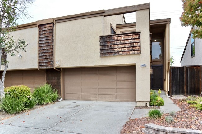 34888 Sea Cliff Terrace