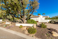 6708 E San Miguel Ave in Paradise Valley, AZ - Building Photo - Building Photo