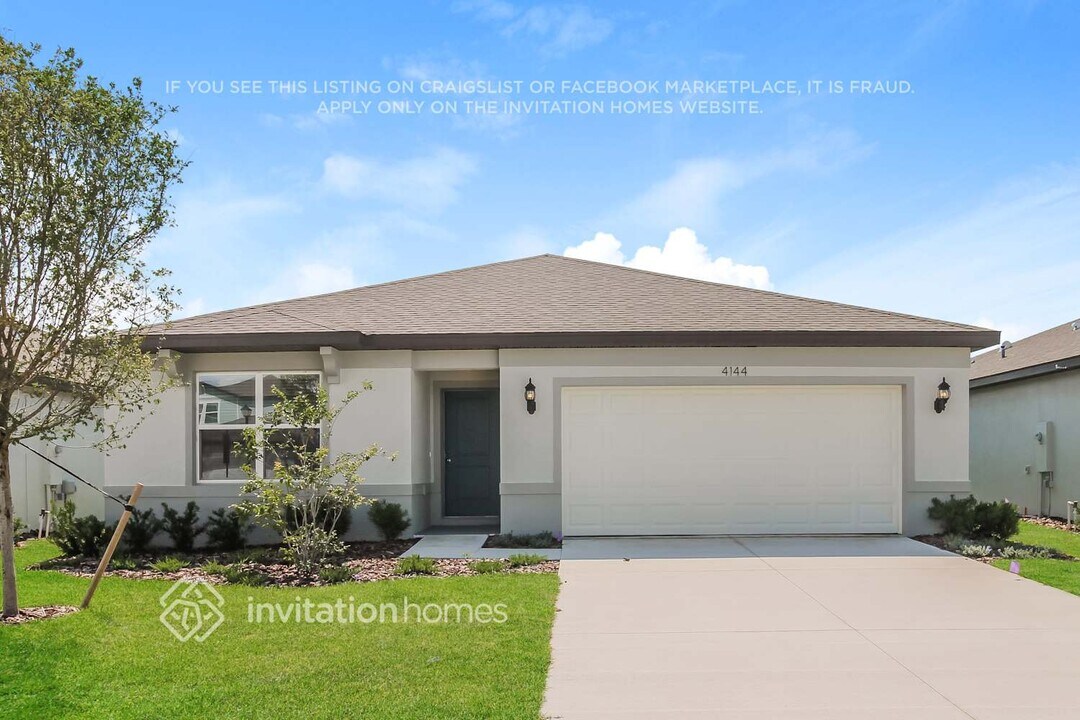 4144 Obsidian Dr in Spring Hill, FL - Building Photo