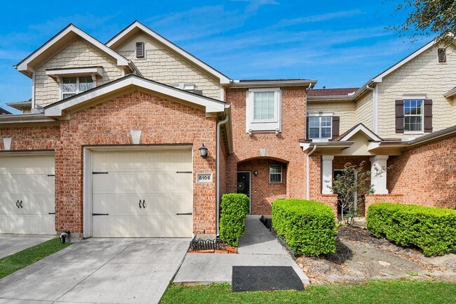 8106 Montague Manor Ln in Houston, TX - Building Photo - Building Photo