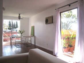 3813 Huron Ave, Unit 1 in Culver City, CA - Building Photo - Building Photo