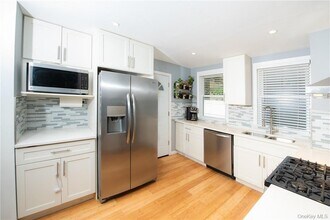 37 S Washington Ave in Hartsdale, NY - Building Photo - Building Photo