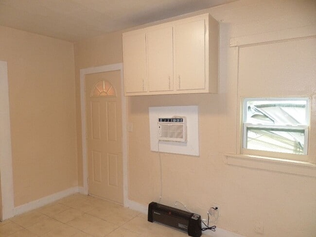 317 N Highland Ave in Clearwater, FL - Building Photo - Building Photo
