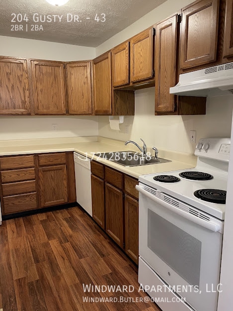 property at 204 Gusty Dr