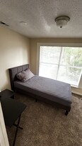 1104 E Genesee St in Tampa, FL - Building Photo