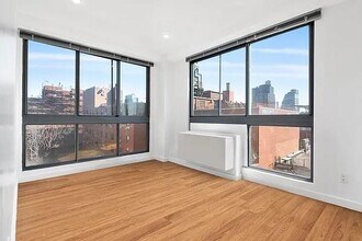 38 Delancey St in New York, NY - Foto de edificio - Building Photo