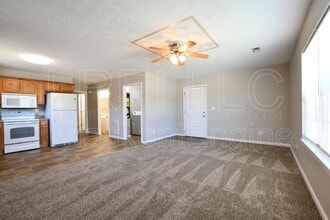 300 Keeneland Dr in Elizabethtown, KY - Building Photo - Building Photo