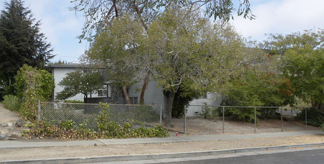 3015 Groom Dr in San Pablo, CA - Building Photo - Building Photo