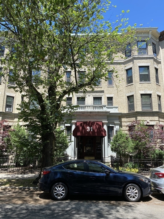 property at 31 Queensberry St