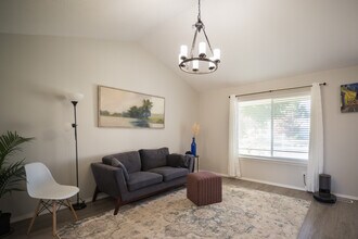 370 NW Terre View Dr in Pullman, WA - Building Photo - Building Photo